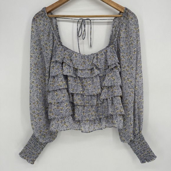 Astr Tops - ASTR THE LABEL Sweet Floral Peasant Ruffled Smocked Crop Top Ditsy Light Blue M